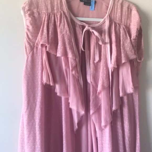 BCBG Top - Picture 3 of 4